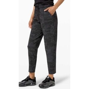 LULULEMON Keep Moving Pant 7/8 High Rise Women's Size 6 Jogger Camo LW5DBDS